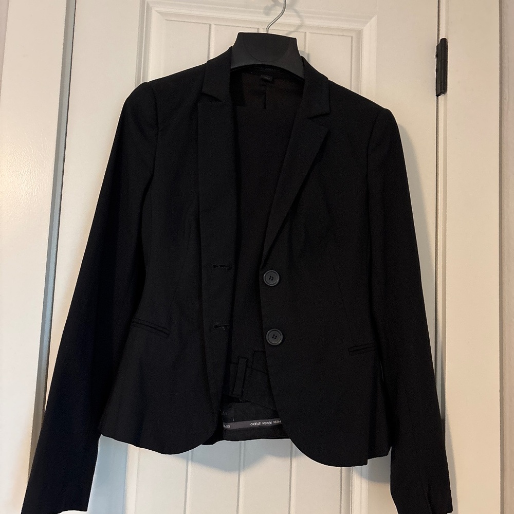 Express black suit